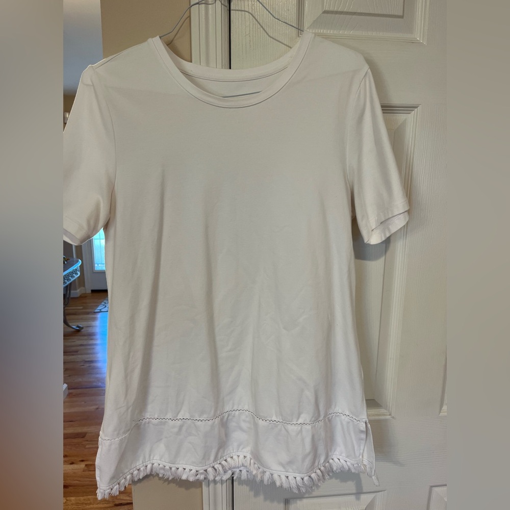 Women's Tunic length Top with Fringe Detail
Lot of 2 , white, and black